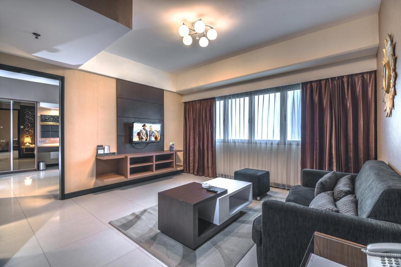 Verwood Hotel And Serviced Residence Surabaya Exterior photo