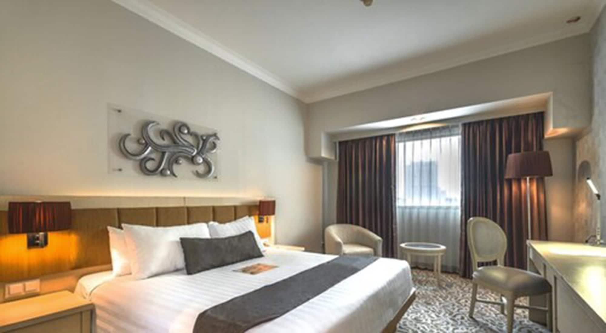 Verwood Hotel And Serviced Residence Surabaya Exterior photo