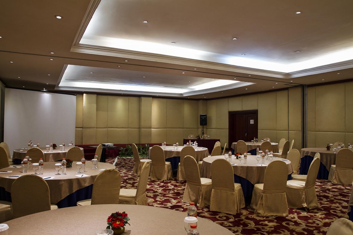 Verwood Hotel And Serviced Residence Surabaya Exterior photo