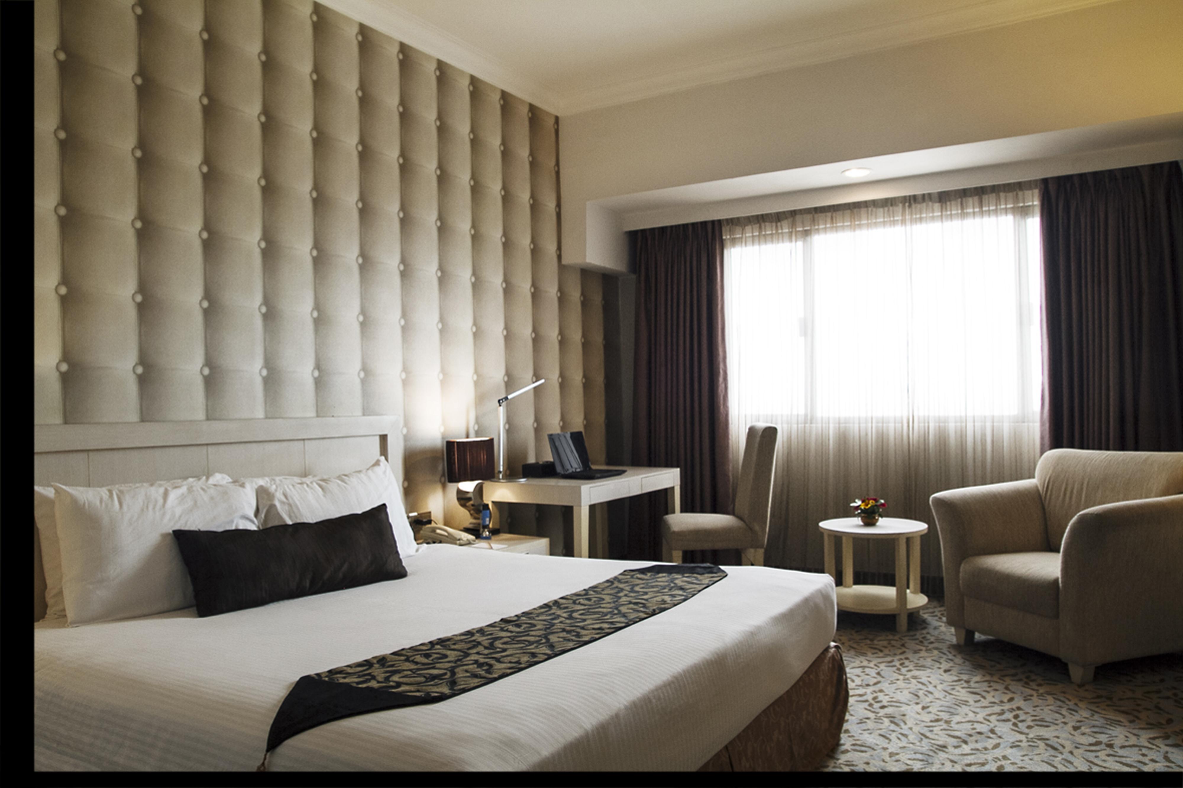 Verwood Hotel And Serviced Residence Surabaya Exterior photo